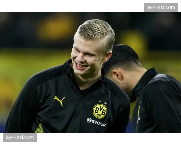 拜仁后卫德利赫特因伤赛季报销，球队后防轮换面临考验